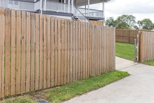 Timber fencing in Tweed Heads NSW by Tweed Heads Fencing Pros