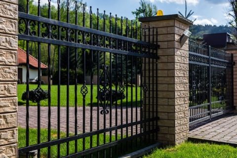 High-quality metal fencing by licensed and insured contractors